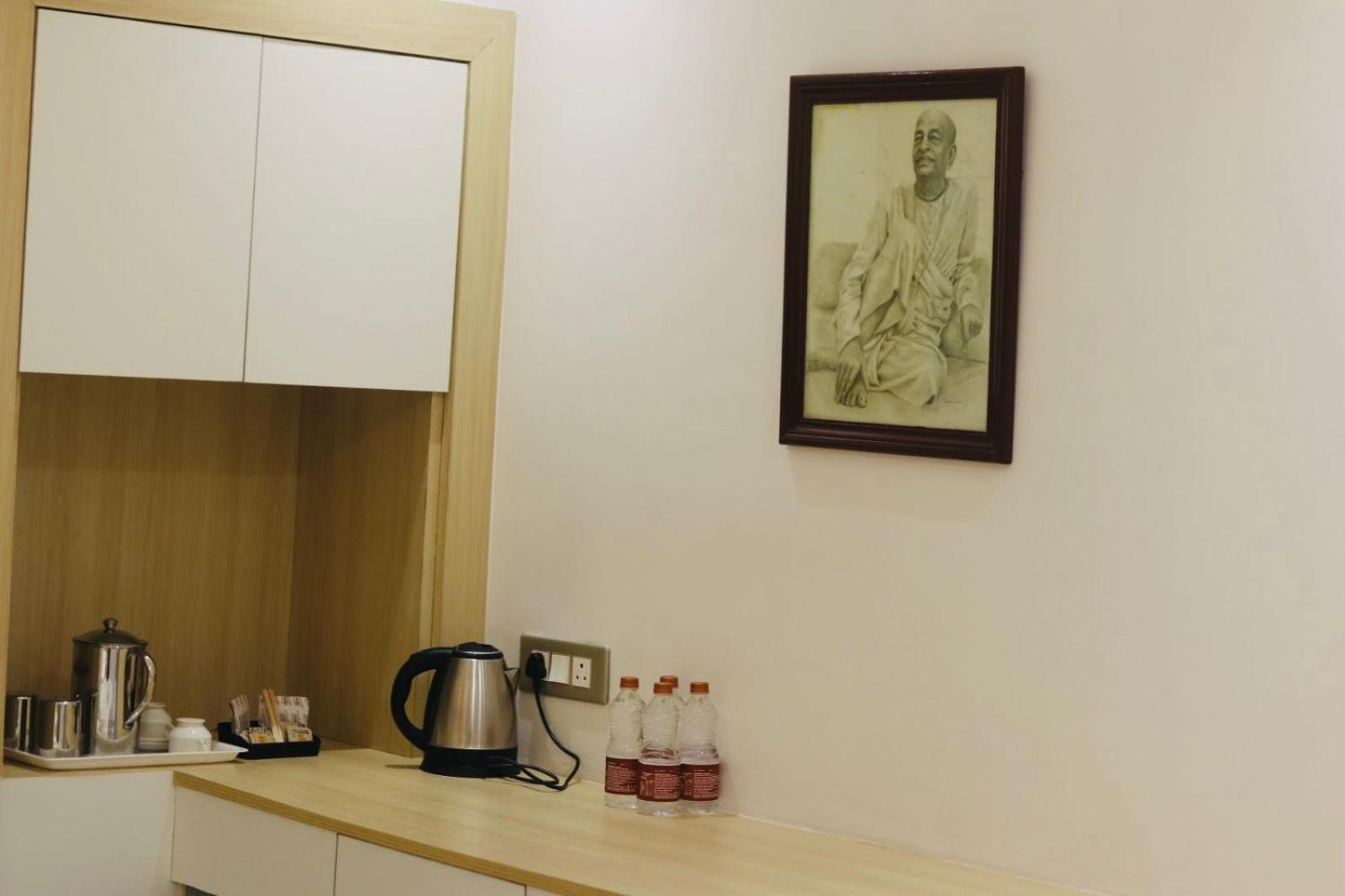 Mvt酒店及餐厅 Vrindāvan 外观 照片