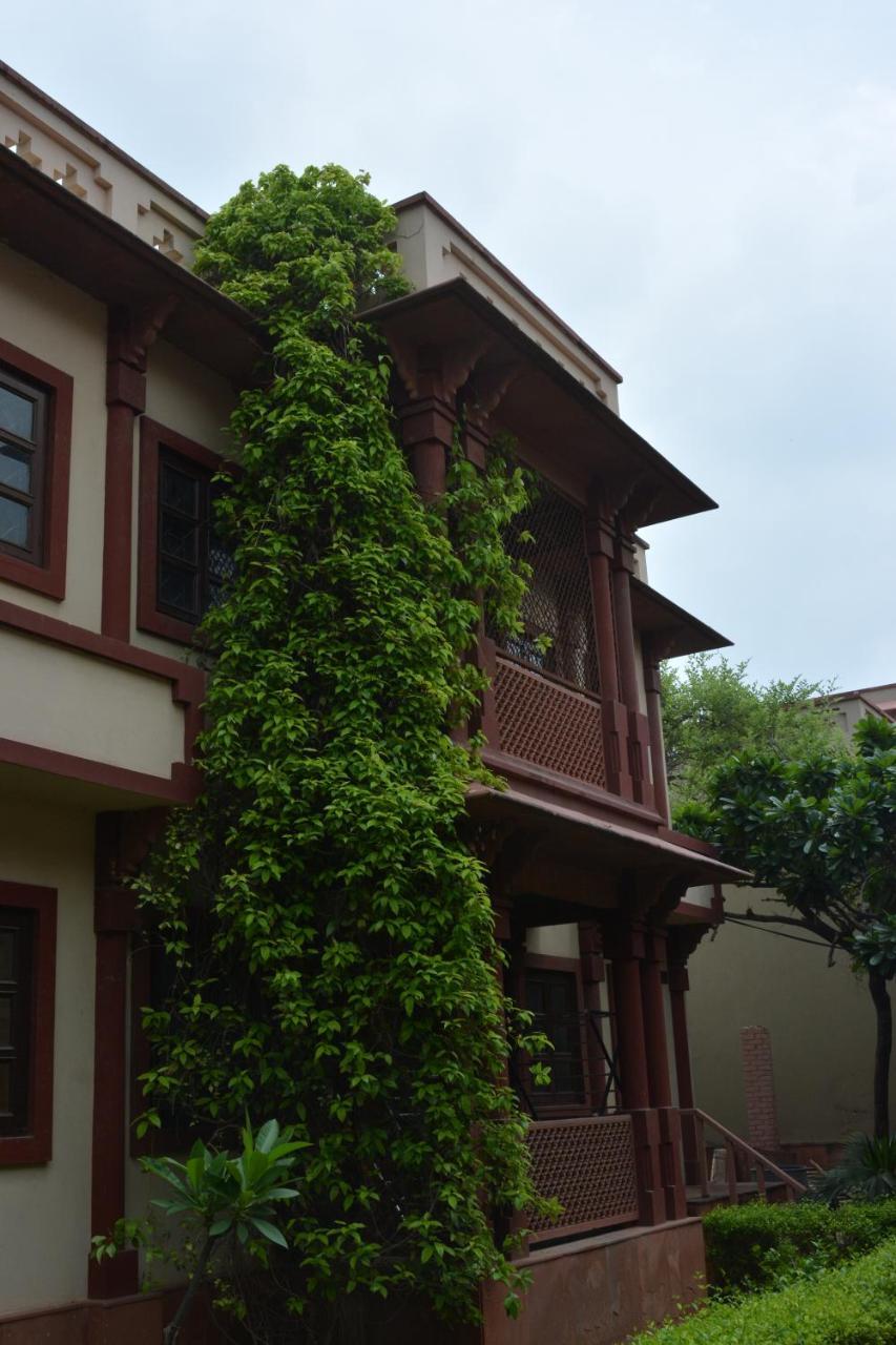 Mvt酒店及餐厅 Vrindāvan 外观 照片